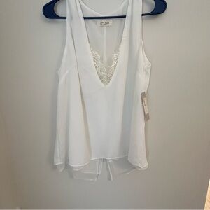 NWT C’isa Sz Large White Tank Top Blouse Lace Detail V Neck Boutique City Preppy